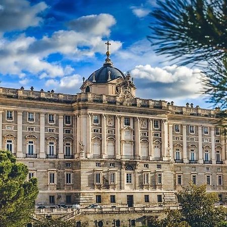 Parsa Homstay Madrid Exterior foto