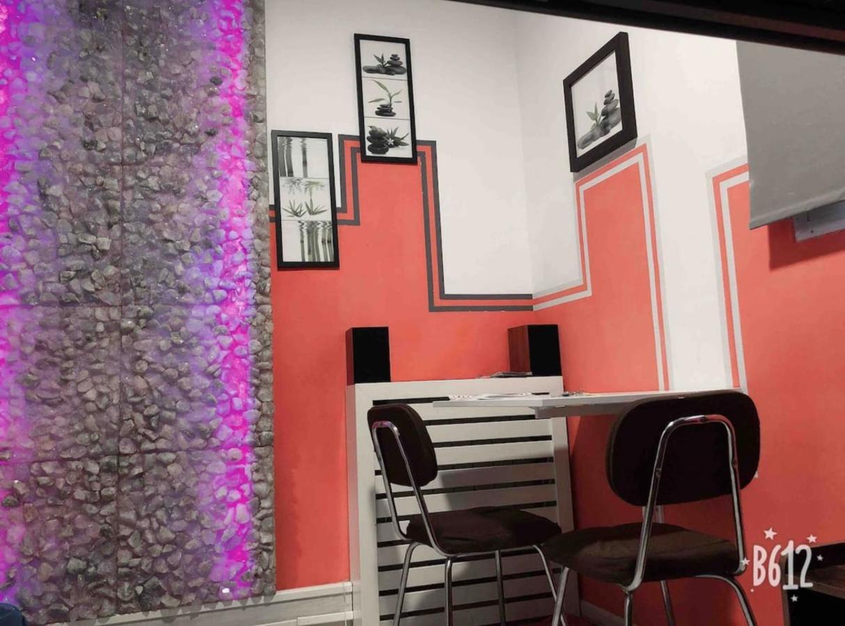 Parsa Homstay Madrid Exterior foto